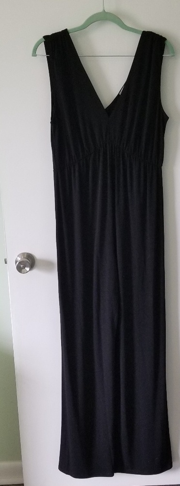 BCBG Jumpsuit *Elegant* size small. Brand New